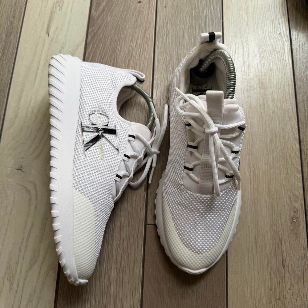Calvin Klein Jeans White Mesh Sneakers Women’s Size 8